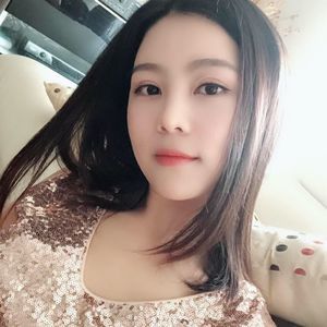 Meet your Posher, Lili